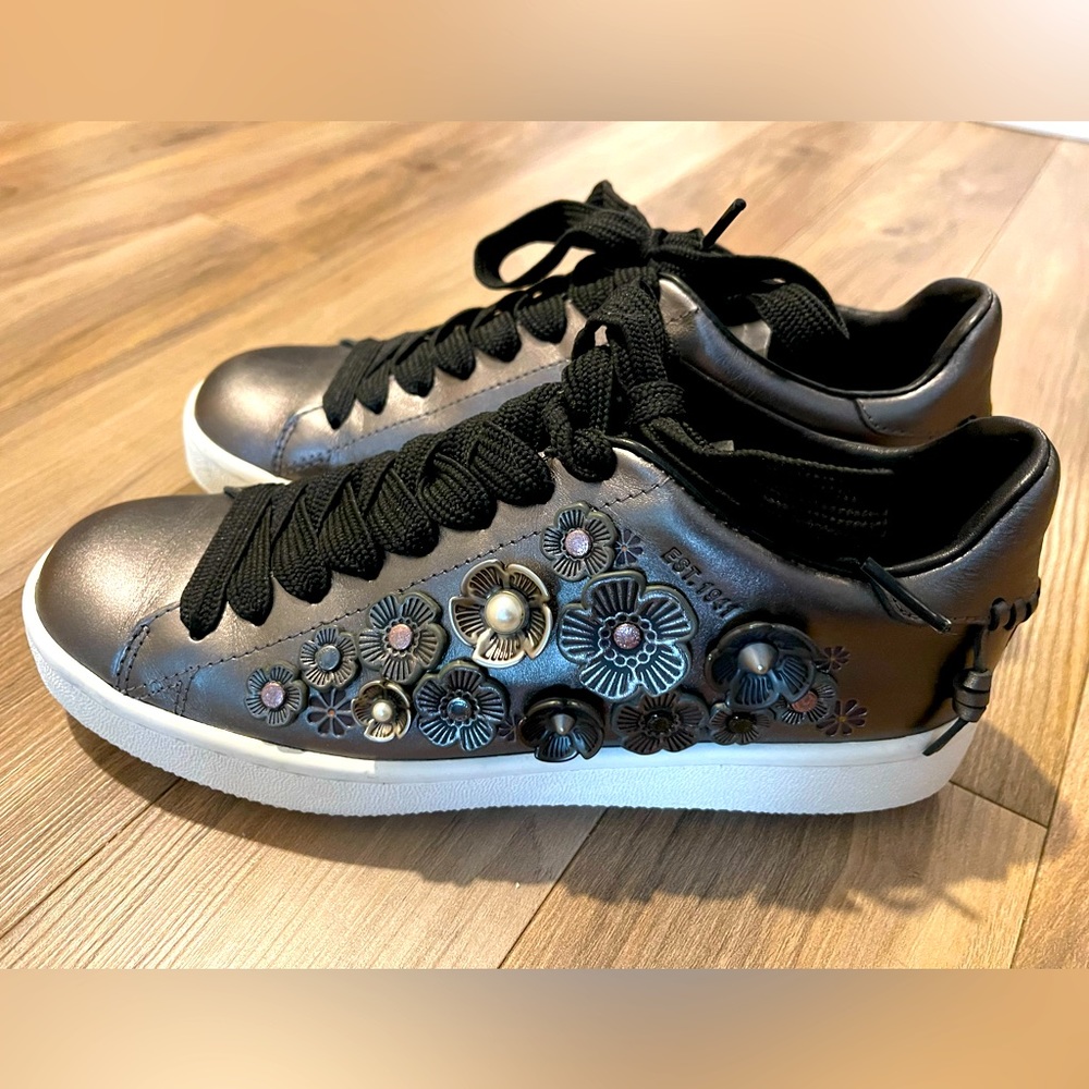 Coach Tea Rose Metallic Leather Low-top Sneaker.